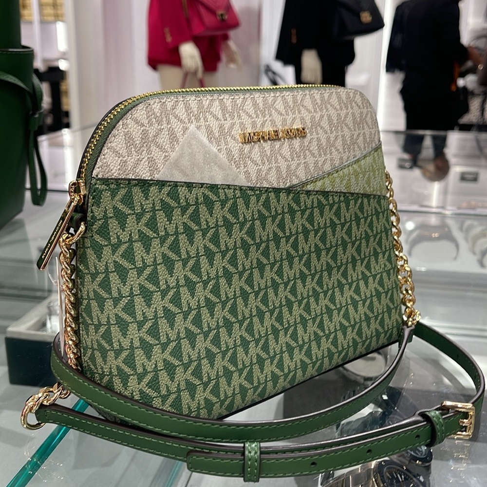 MICHAEL KORS
Jet Set Travel Medium Color-Block Signature Logo Dome Crossbody Bag - Picture 14 of 16